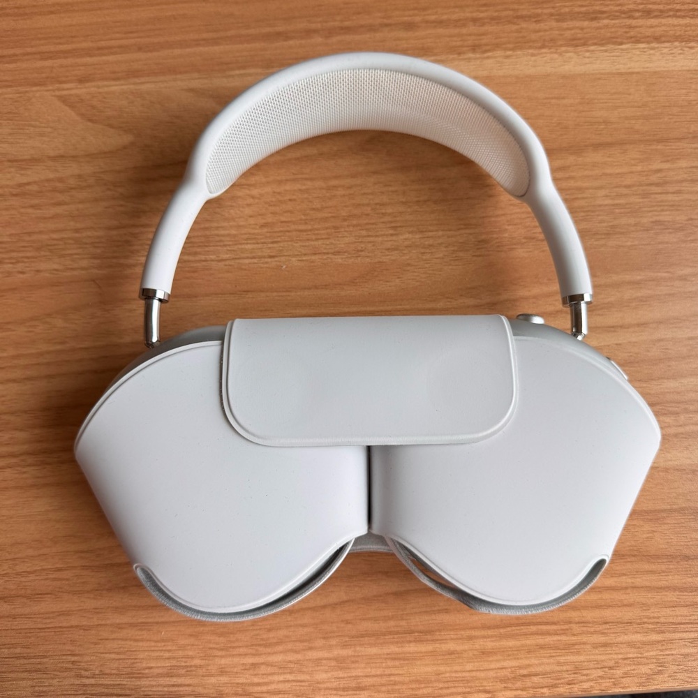 Apple AirPods Max White over ear headphones (2024 USB-C) - Silver - NEVER USED